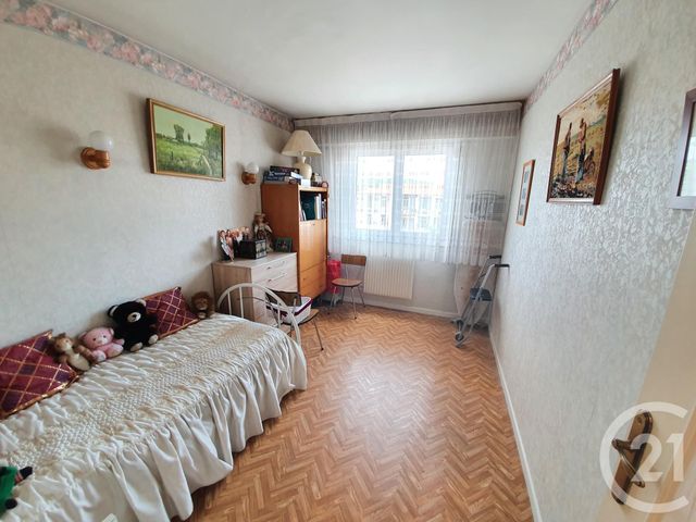 Appartement T4 à vendre - 4 pièces - 79.06 m2 - OULLINS - 69 - RHONE-ALPES - Century 21 Grande Rue Appartement T4 à vendre - 4 pièces - 79.06 m2 - OULLINS - 69 - RHONE-ALPES - Century 21 Grande Rue