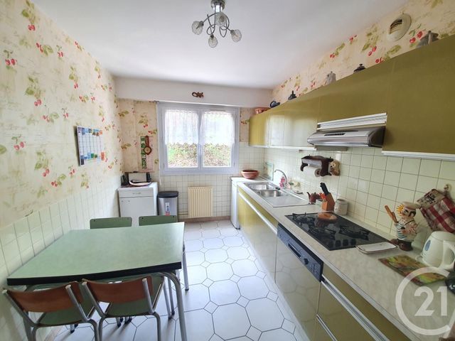 Appartement T4 à vendre - 4 pièces - 79.06 m2 - OULLINS - 69 - RHONE-ALPES - Century 21 Grande Rue Appartement T4 à vendre - 4 pièces - 79.06 m2 - OULLINS - 69 - RHONE-ALPES - Century 21 Grande Rue