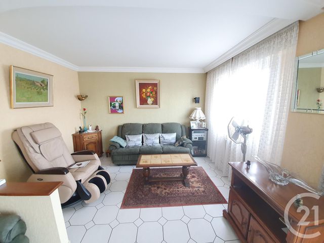 Appartement T4 à vendre - 4 pièces - 79.06 m2 - OULLINS - 69 - RHONE-ALPES - Century 21 Grande Rue Appartement T4 à vendre - 4 pièces - 79.06 m2 - OULLINS - 69 - RHONE-ALPES - Century 21 Grande Rue