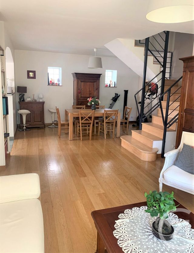 appartement à louer - 5 pièces - 150.0 m2 - ST GENIS LAVAL - 69 - RHONE-ALPES - Century 21 Grande Rue appartement à louer - 5 pièces - 150.0 m2 - ST GENIS LAVAL - 69 - RHONE-ALPES - Century 21 Grande Rue