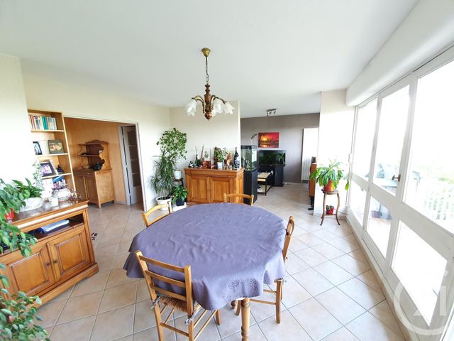 Appartement T5 à vendre - 5 pièces - 94.48 m2 - STE FOY LES LYON - 69 - RHONE-ALPES - Century 21 Grande Rue Appartement T5 à vendre - 5 pièces - 94.48 m2 - STE FOY LES LYON - 69 - RHONE-ALPES - Century 21 Grande Rue