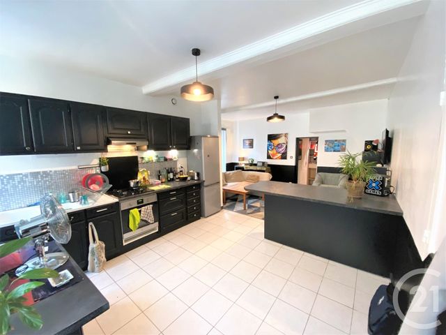 Appartement F3 à louer - 3 pièces - 72.0 m2 - PIERRE BENITE - 69 - RHONE-ALPES - Century 21 Grande Rue Appartement F3 à louer - 3 pièces - 72.0 m2 - PIERRE BENITE - 69 - RHONE-ALPES - Century 21 Grande Rue