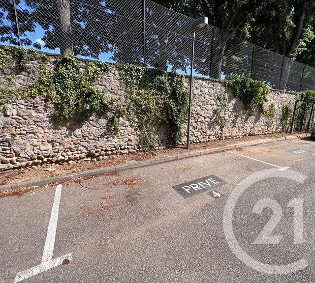 parking à vendre - 12.0 m2 - ST GENIS LAVAL - 69 - RHONE-ALPES - Century 21 Grande Rue