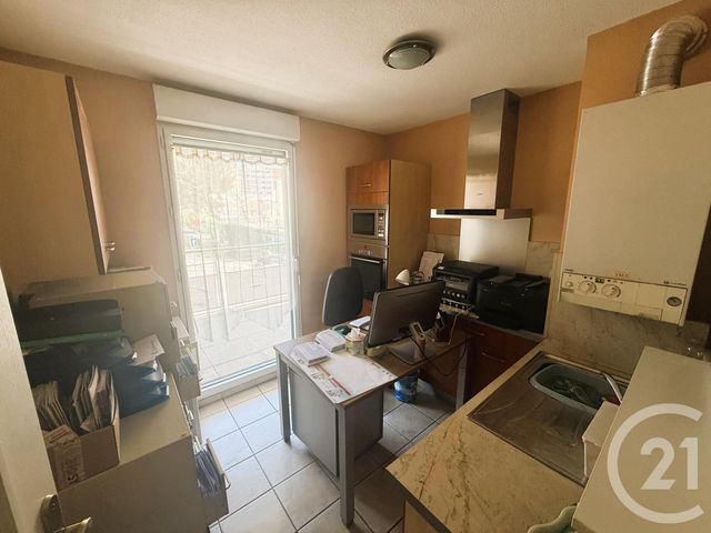 Appartement F3 à vendre - 3 pièces - 65.78 m2 - OULLINS - 69 - RHONE-ALPES - Century 21 Grande Rue