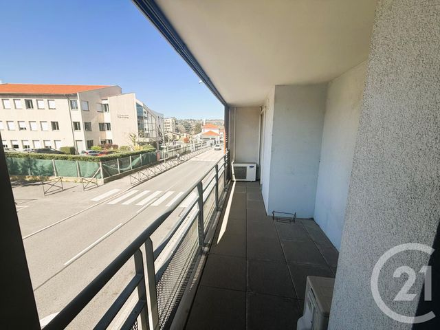 Appartement F3 à vendre - 3 pièces - 65.78 m2 - OULLINS - 69 - RHONE-ALPES - Century 21 Grande Rue