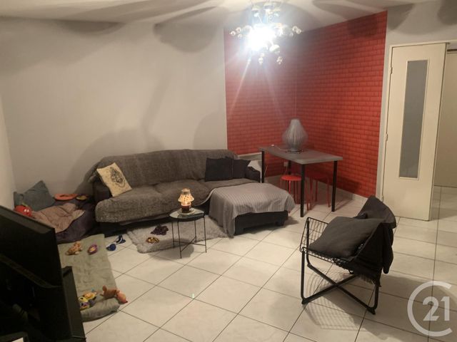 Appartement F2 à louer - 2 pièces - 57.86 m2 - LYON - 69007 - RHONE-ALPES - Century 21 Grande Rue