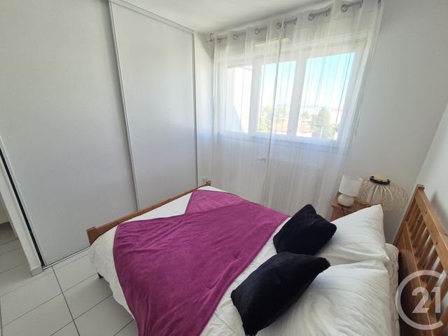 Appartement T4 à vendre - 4 pièces - 73.88 m2 - VENISSIEUX - 69 - RHONE-ALPES - Century 21 Grande Rue