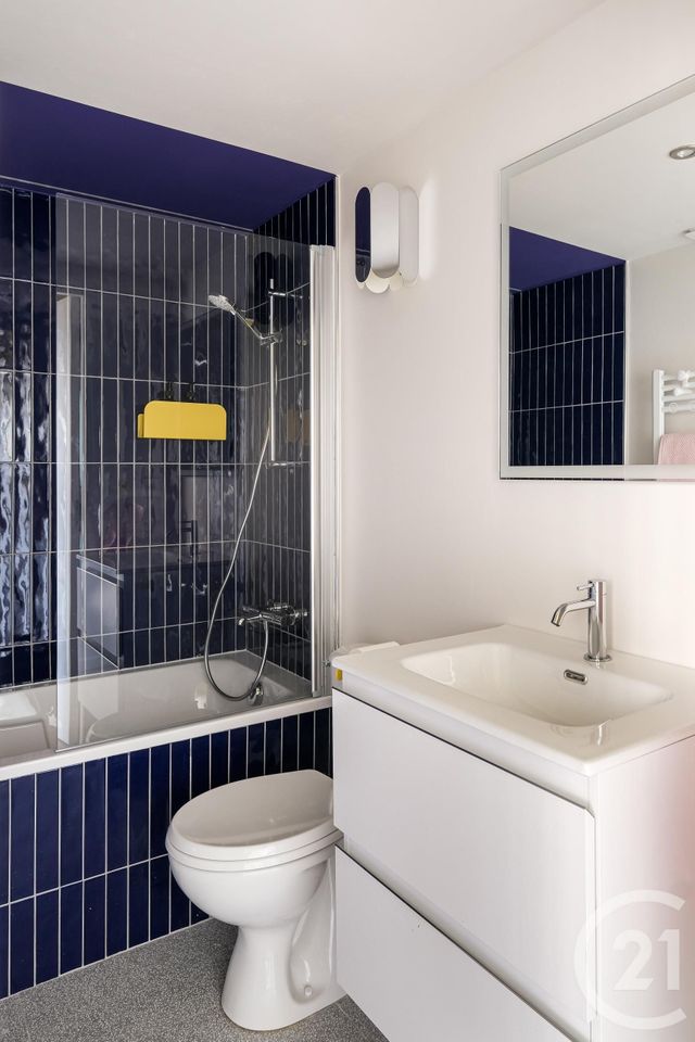 Appartement F3 à louer - 3 pièces - 52.9 m2 - LYON - 69001 - RHONE-ALPES - Century 21 Grande Rue