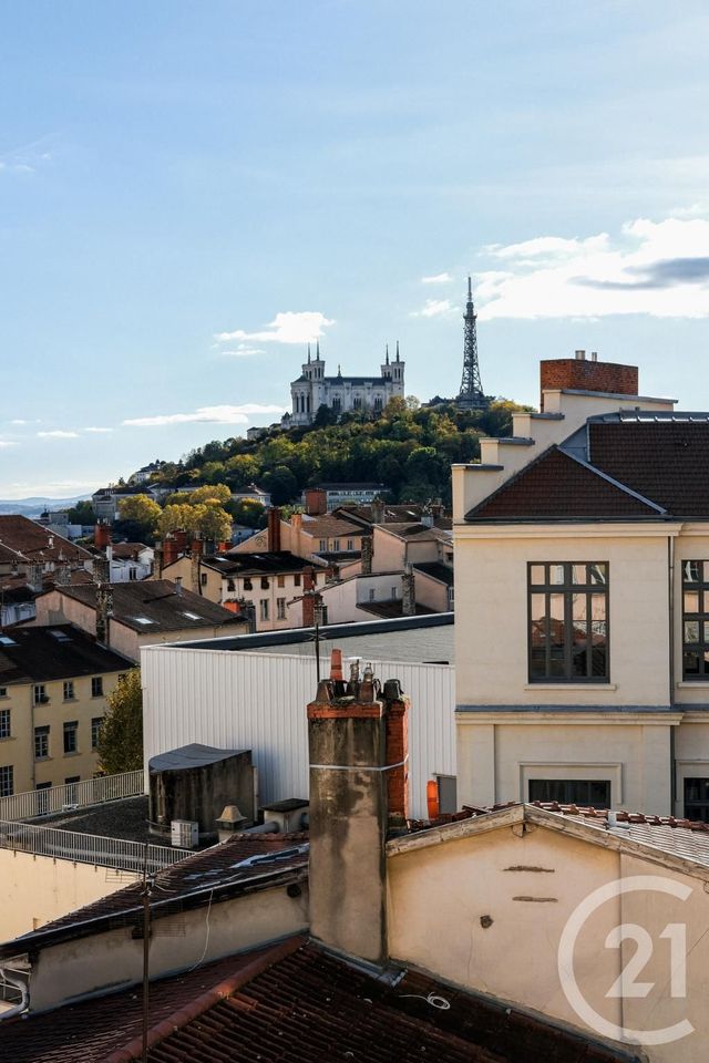 Appartement F3 à louer - 3 pièces - 52.9 m2 - LYON - 69001 - RHONE-ALPES - Century 21 Grande Rue
