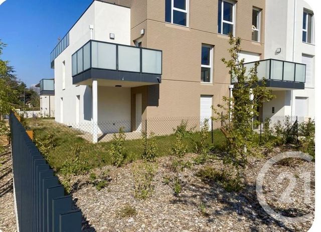 Appartement T4 à louer - 4 pièces - 86.64 m2 - CHARBONNIERES LES BAINS - 69 - RHONE-ALPES - Century 21 Grande Rue