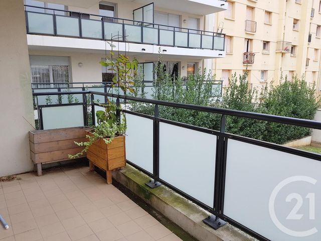Appartement F3 à louer VILLEURBANNE