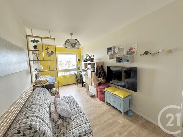 Afficher la photo en grand Appartement T3 à vendre - 3 pièces - 73.45 m2 - OULLINS - 69 - RHONE-ALPES - Century 21 Grande Rue