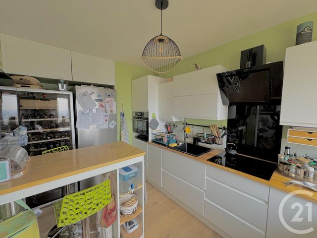 Afficher la photo en grand Appartement T3 à vendre - 3 pièces - 73.45 m2 - OULLINS - 69 - RHONE-ALPES - Century 21 Grande Rue