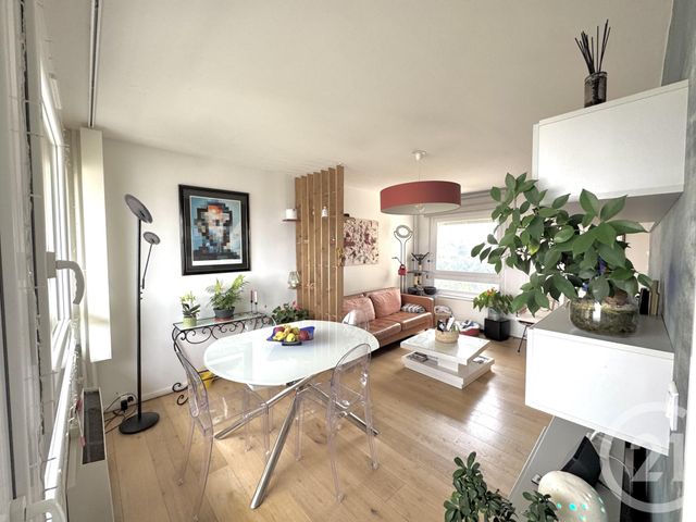 Afficher la photo en grand Appartement T3 à vendre - 3 pièces - 73.45 m2 - OULLINS - 69 - RHONE-ALPES - Century 21 Grande Rue
