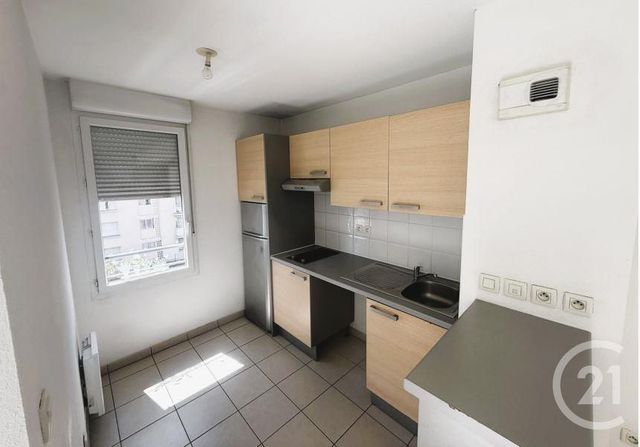 Appartement T3 à vendre - 3 pièces - 57.64 m2 - 69 - RHONE-ALPES - Century 21 Grande Rue