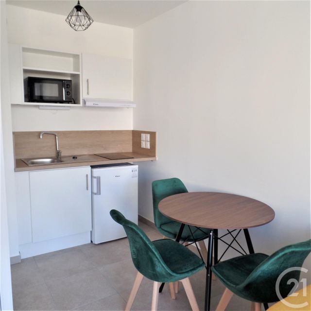 Afficher la photo en grand Appartement F2 à louer - 2 pièces - 40.82 m2 - VILLEURBANNE - 69 - RHONE-ALPES - Century 21 Grande Rue
