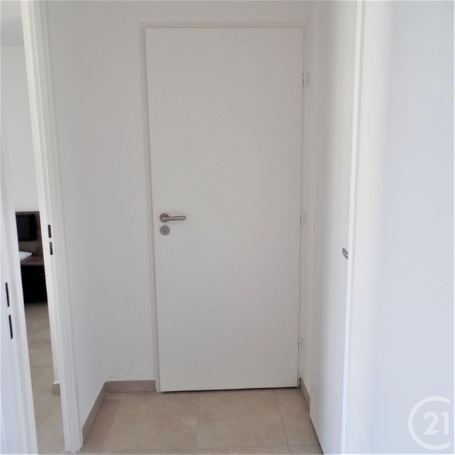 Afficher la photo en grand Appartement F2 à louer - 2 pièces - 40.82 m2 - VILLEURBANNE - 69 - RHONE-ALPES - Century 21 Grande Rue