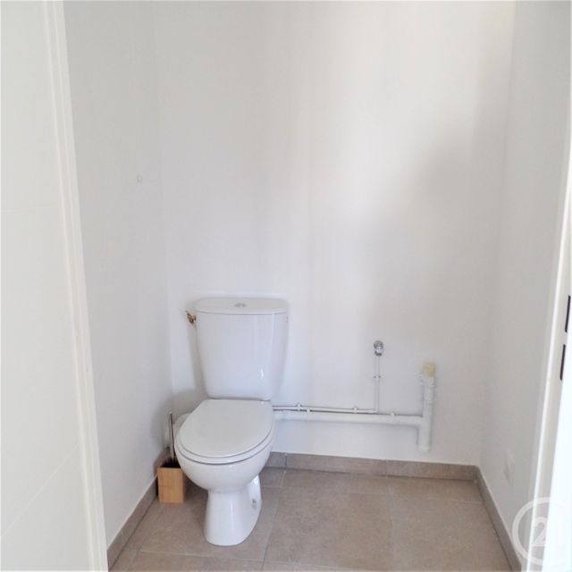 Afficher la photo en grand Appartement F2 à louer - 2 pièces - 40.82 m2 - VILLEURBANNE - 69 - RHONE-ALPES - Century 21 Grande Rue