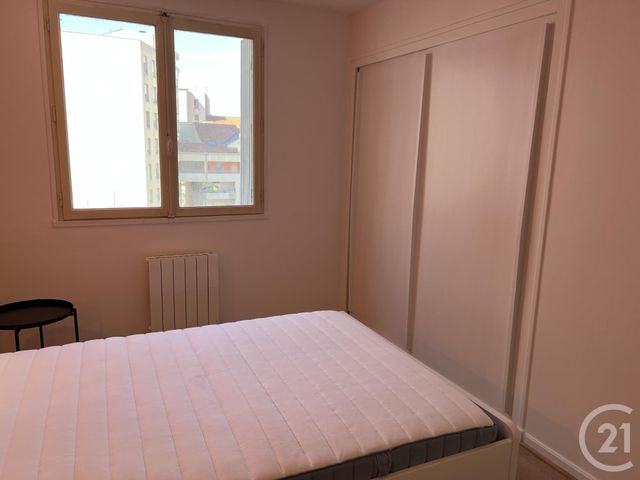 Afficher la photo en grand Appartement T3 à louer - 3 pièces - 64.8 m2 - VILLEURBANNE - 69 - RHONE-ALPES - Century 21 Grande Rue
