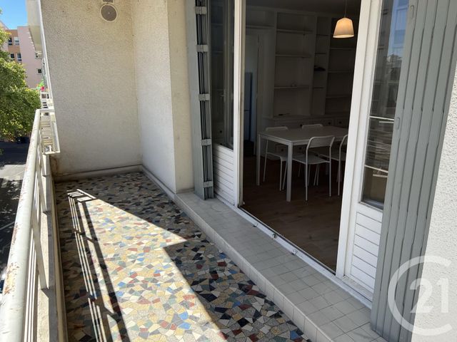 Afficher la photo en grand Appartement T3 à louer - 3 pièces - 64.8 m2 - VILLEURBANNE - 69 - RHONE-ALPES - Century 21 Grande Rue