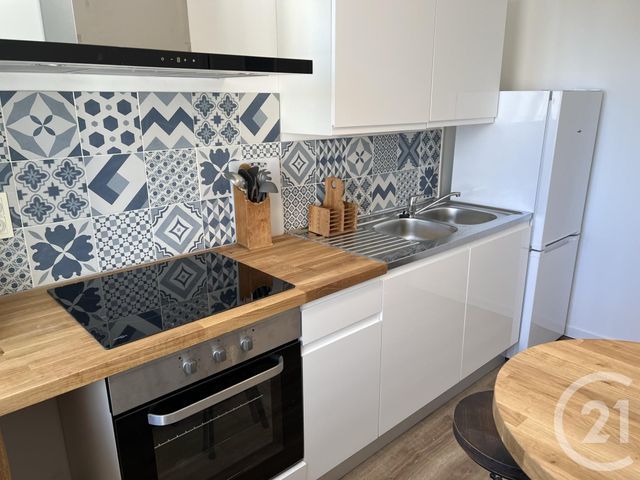 Afficher la photo en grand Appartement T3 à louer - 3 pièces - 64.8 m2 - VILLEURBANNE - 69 - RHONE-ALPES - Century 21 Grande Rue