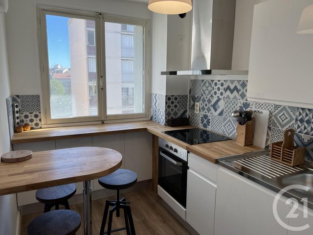 Afficher la photo en grand Appartement T3 à louer - 3 pièces - 64.8 m2 - VILLEURBANNE - 69 - RHONE-ALPES - Century 21 Grande Rue