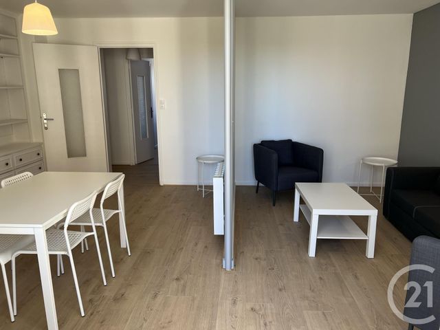 Afficher la photo en grand Appartement T3 à louer - 3 pièces - 64.8 m2 - VILLEURBANNE - 69 - RHONE-ALPES - Century 21 Grande Rue