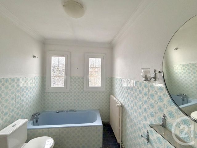 Afficher la photo en grand maison à vendre - 5 pièces - 110.0 m2 - ST GENIS LAVAL - 69 - RHONE-ALPES - Century 21 Grande Rue