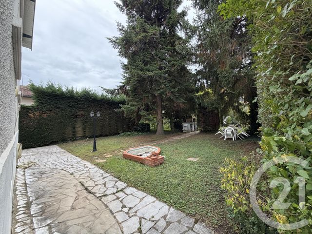 Afficher la photo en grand maison à vendre - 5 pièces - 110.0 m2 - ST GENIS LAVAL - 69 - RHONE-ALPES - Century 21 Grande Rue