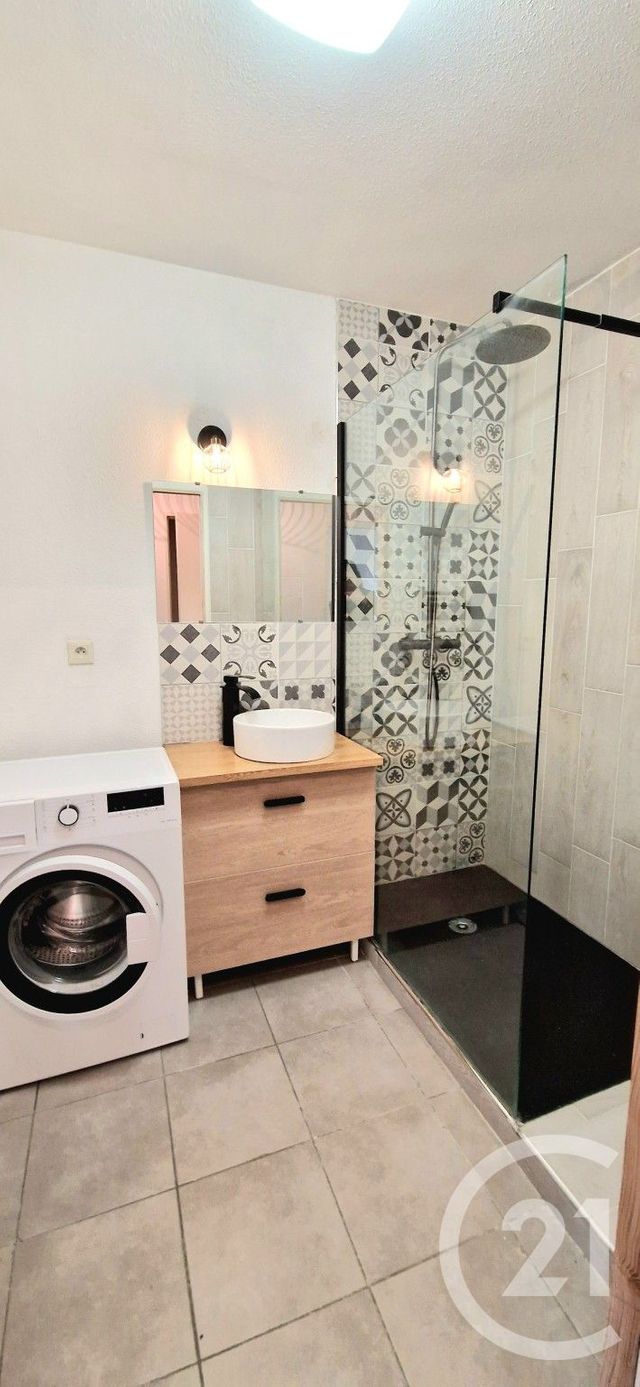 Afficher la photo en grand Appartement T2 à vendre - 2 pièces - 38.94 m2 - DECINES CHARPIEU - 69 - RHONE-ALPES - Century 21 Grande Rue