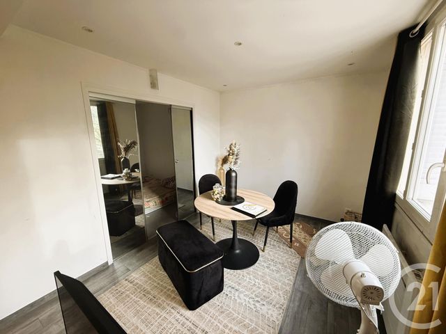 Appartement T2 à vendre - 2 pièces - 45.0 m2 - VENISSIEUX - 69 - RHONE-ALPES - Century 21 Grande Rue