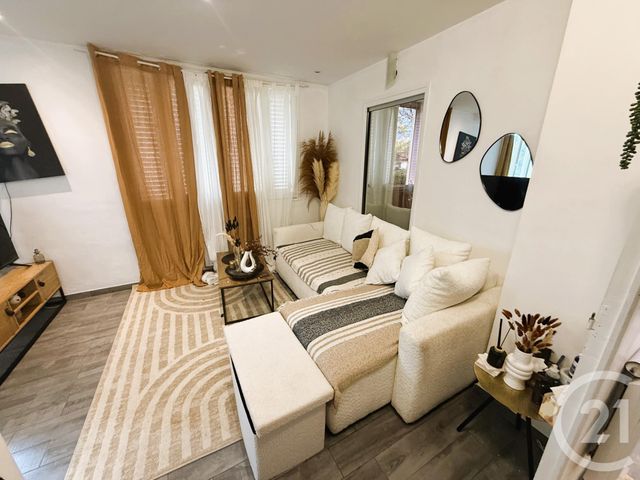 Appartement T2 à vendre - 2 pièces - 45.0 m2 - VENISSIEUX - 69 - RHONE-ALPES - Century 21 Grande Rue