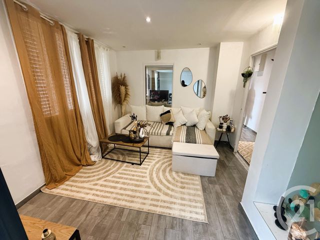 Appartement T2 à vendre - 2 pièces - 45.0 m2 - VENISSIEUX - 69 - RHONE-ALPES - Century 21 Grande Rue