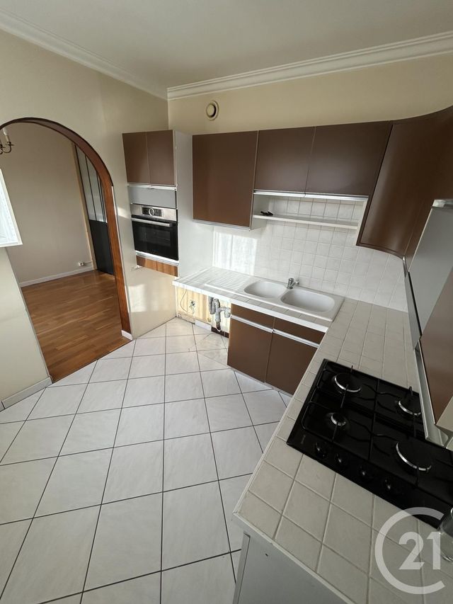 Appartement F3 à louer - 3 pièces - 75.51 m2 - OULLINS - 69 - RHONE-ALPES - Century 21 Grande Rue