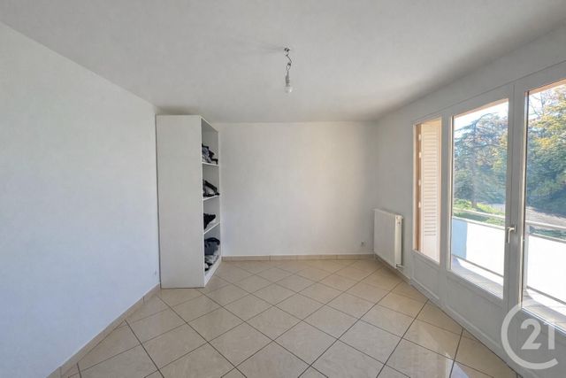 Appartement T5 à vendre - 5 pièces - 91.94 m2 - OULLINS - 69 - RHONE-ALPES - Century 21 Grande Rue