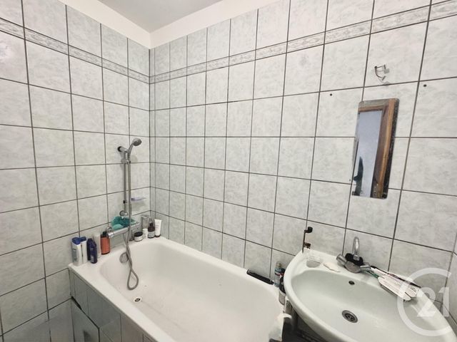 Appartement T5 à vendre - 5 pièces - 91.94 m2 - OULLINS - 69 - RHONE-ALPES - Century 21 Grande Rue