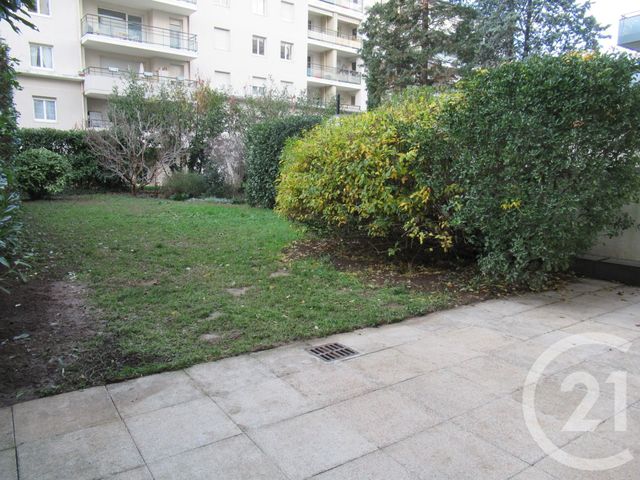 Appartement Duplex à louer - 3 pièces - 63.13 m2 - VILLEURBANNE - 69 - RHONE-ALPES - Century 21 Grande Rue