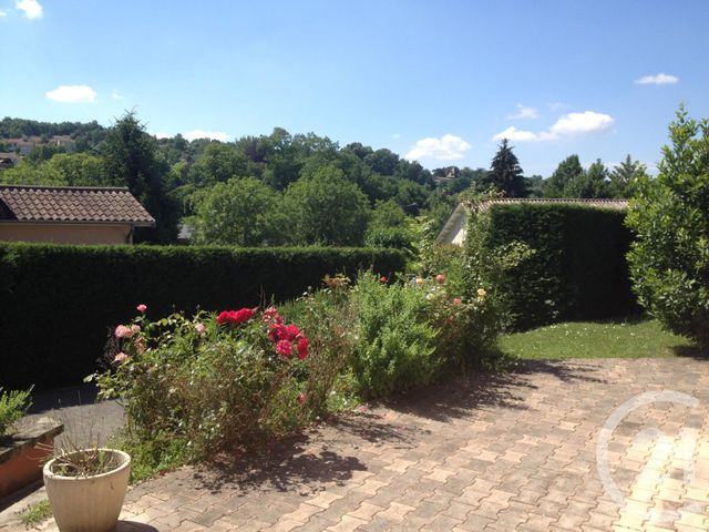 maison à louer - 6 pièces - 146.25 m2 - FONTAINES ST MARTIN - 69 - RHONE-ALPES - Century 21 Grande Rue