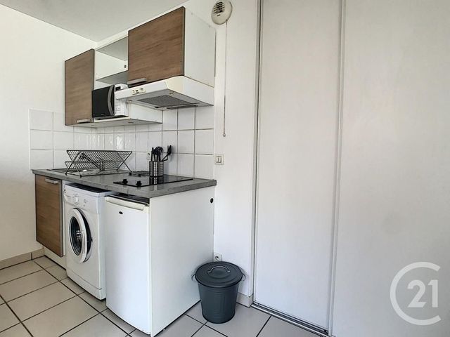 Appartement F2 à louer - 2 pièces - 33.05 m2 - VENISSIEUX - 69 - RHONE-ALPES - Century 21 Grande Rue