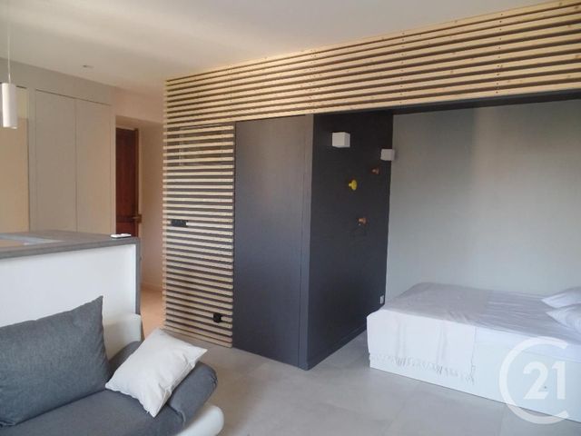 Appartement F1 à louer - 1 pièce - 28.62 m2 - LYON - 69003 - RHONE-ALPES - Century 21 Grande Rue