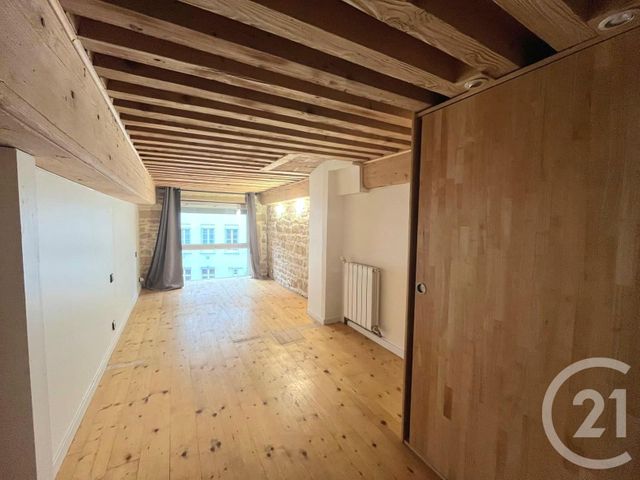Appartement F3 bis à louer - 3 pièces - 101.42 m2 - LYON - 69004 - RHONE-ALPES - Century 21 Grande Rue