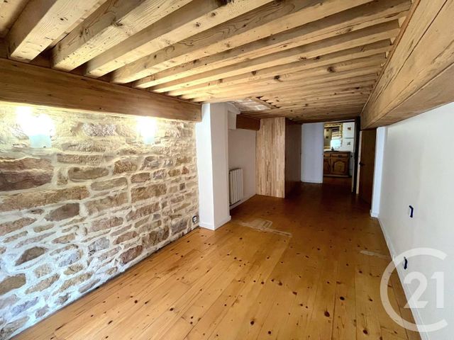 Appartement F3 bis à louer - 3 pièces - 101.42 m2 - LYON - 69004 - RHONE-ALPES - Century 21 Grande Rue