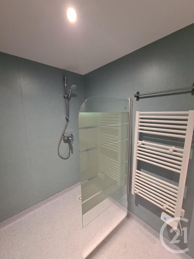 Appartement F1 à louer - 1 pièce - 19.66 m2 - VILLEURBANNE - 69 - RHONE-ALPES - Century 21 Grande Rue