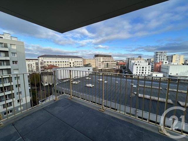 Appartement à louer - 2 pièces - 42.17 m2 - LYON - 69008 - RHONE-ALPES - Century 21 Grande Rue