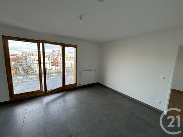 Appartement à louer - 2 pièces - 42.17 m2 - LYON - 69008 - RHONE-ALPES - Century 21 Grande Rue