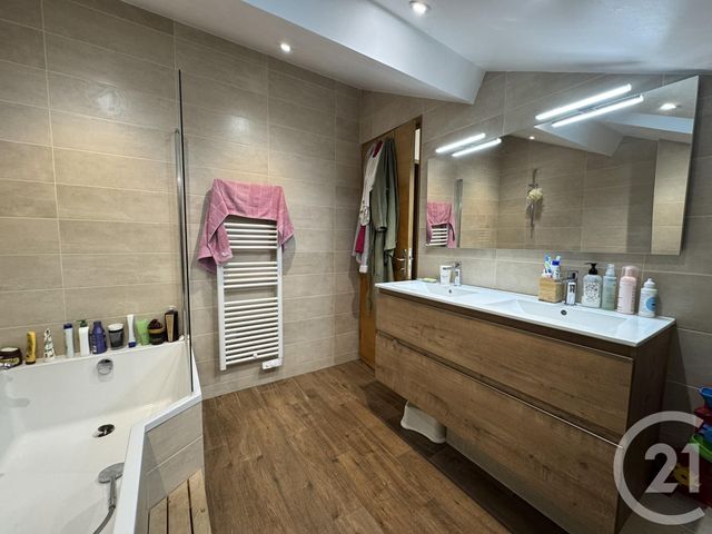 maison à louer - 4 pièces - 93.93 m2 - OULLINS - 69 - RHONE-ALPES - Century 21 Grande Rue