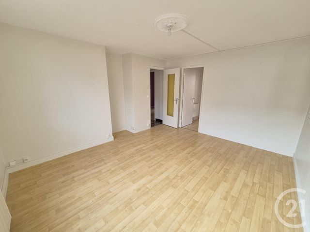 Appartement à louer - 3 pièces - 52.7 m2 - VILLEURBANNE - 69 - RHONE-ALPES - Century 21 Grande Rue