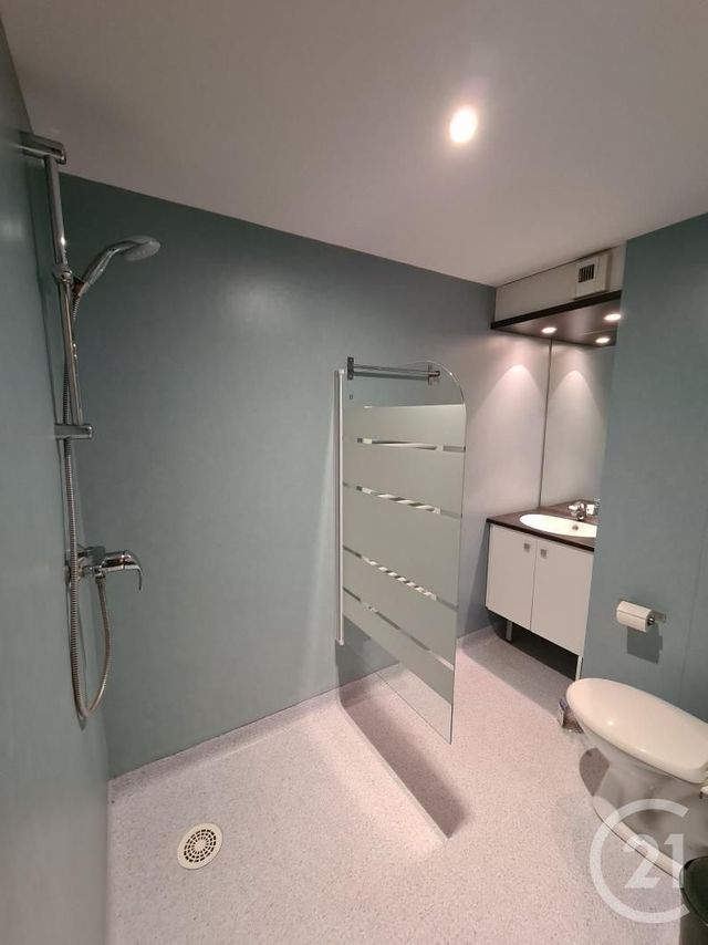 Appartement F1 à louer - 1 pièce - 19.66 m2 - VILLEURBANNE - 69 - RHONE-ALPES - Century 21 Grande Rue