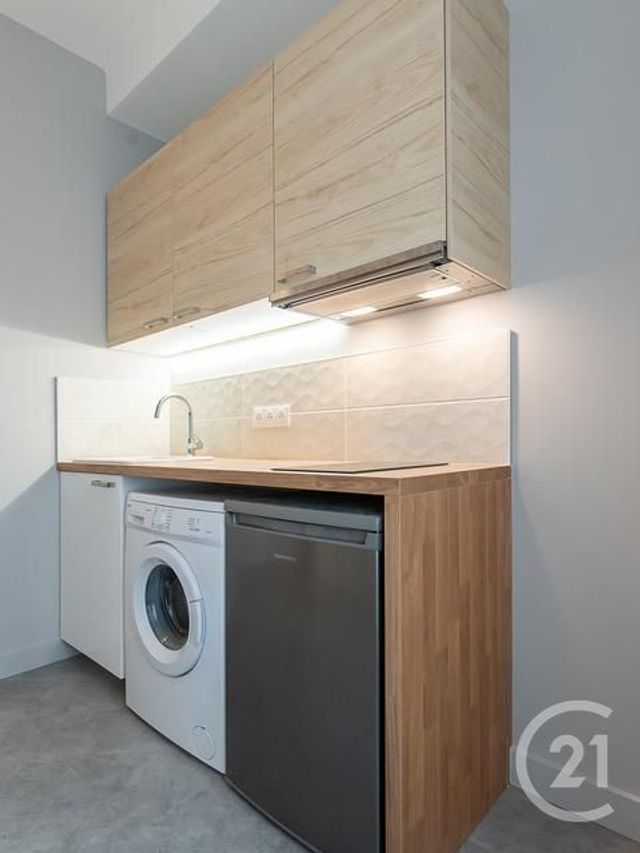 Appartement T1 à louer - 1 pièce - 21.62 m2 - LYON - 69008 - RHONE-ALPES - Century 21 Grande Rue