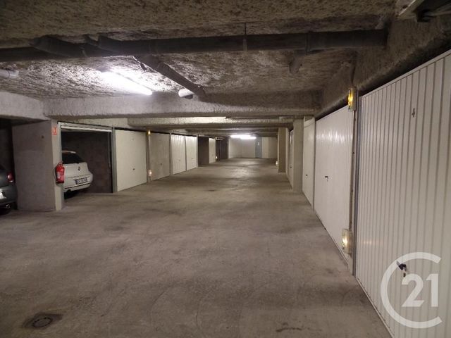parking à louer - 14.0 m2 - LYON - 69003 - RHONE-ALPES - Century 21 Grande Rue